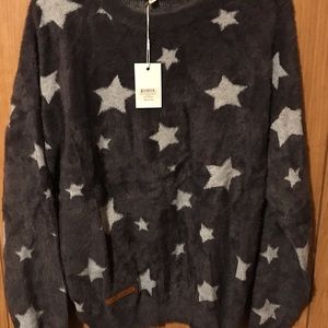 Simply southern stars sweater so soft